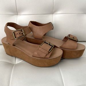 LUCKY BRAND Flatform Sandals!
